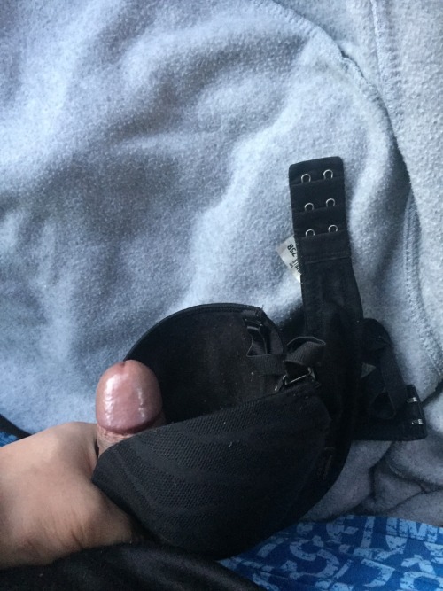 bracum001: cum bra