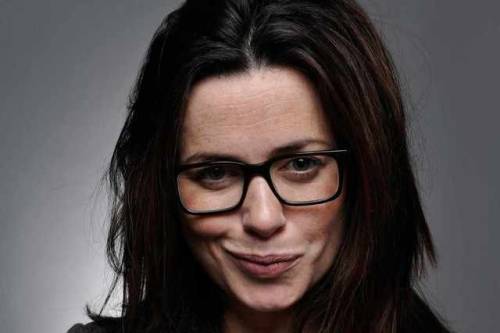 Torchwood star Eve Myles to host her own BBC Radio Wales show                            The actress