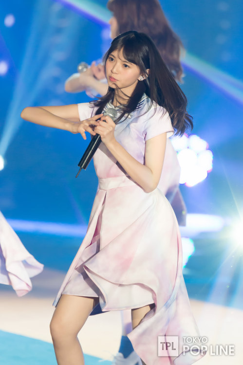 saitoasuka:  乃木坂46、GirlsAwardでハプニング？ 照れる白石麻衣に会場が虜に http://tokyopopline.com/archives/50819
