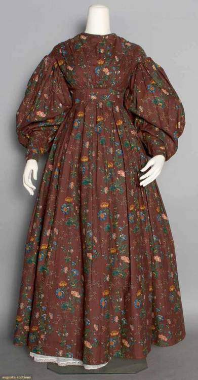 lesmiserablesfashions: Day dress c. 1825 [x]