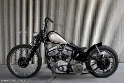 fast-iron:  &lsquo;65 Harley FL 