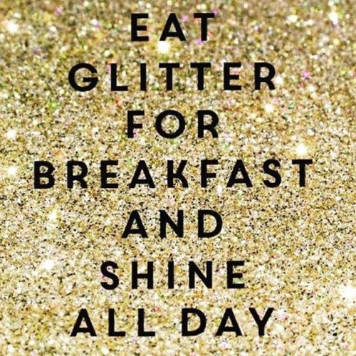 Happy Monday! ✨ #happymonday #shine #eventplanner #glitter #breakfast