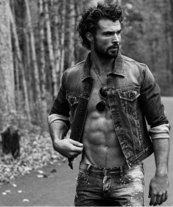 hotmalebwpicsss:  Follow me for :  More hot guys : http://hotmalepicsss.tumblr.com/  BW pics : http://hotmalebwpicsss.tumblr.com/  hot xx pics &amp; videos : http://hotmalesexpicsss.tumblr.com/  inked male : http://hotattooedmale.tumblr.com/  Hot