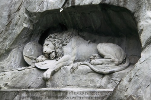 minigag:  Lion Monument (or Lion of Lucerne) - Bertel Thorvaldsen’s design and hewn by Lukas Ahorn in 1820-21, Lucerne, Switzerland