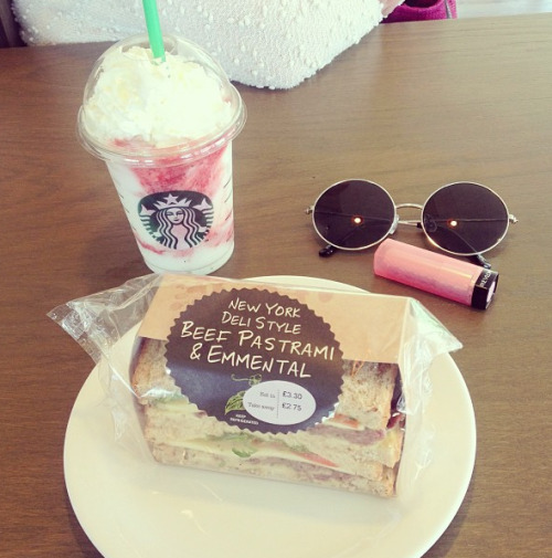 fairybambs:  rosyseas:  ♡ rosy, rosy, rosy ♡       (via TumbleOn)