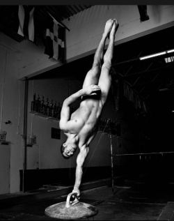 iheart49ersfootball:  Ok, ok one last one I swear haha. Danell Leyva, U.S. Mens gymnast posing for ESPN’s Body issue.