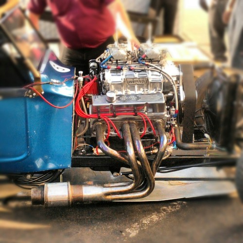carfiend350:  Blown Ford Motor in a Hot Rod.