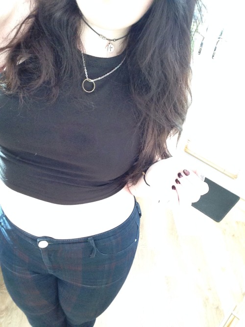 chubby-bunnies:  I’m only 15 but, I’ve been big the whole of my life, I’m currently between a uk 12-16 depending on where I shop. I’m trying to learn to like my body because as much I’ve tried to lose weight and change, I will always be curvy.