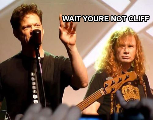 metallic-unt:  bass-solo-takeone:  Poor Mustaine  omfg 