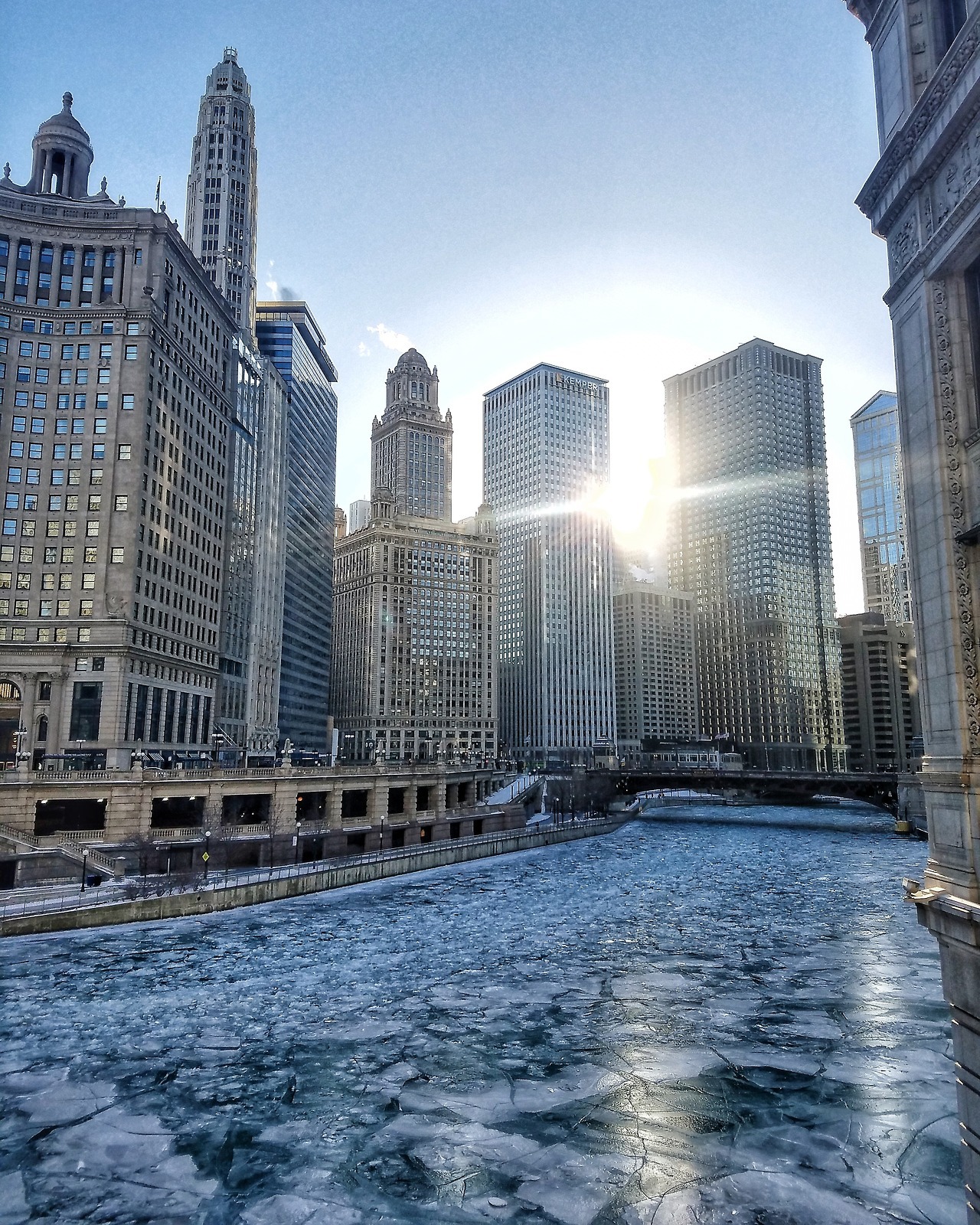 Frozen Chicago River. Photo by The Man On Five (January 2018) Follow The Man On Five on Instagram at https://www.instagram.com/garrett_karp/