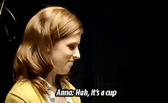 taeyeonniee:  The Cup Song with Anna and Victoria 