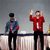 parkjmzl:Jungkook doing The Most™ when he imitates Jimin