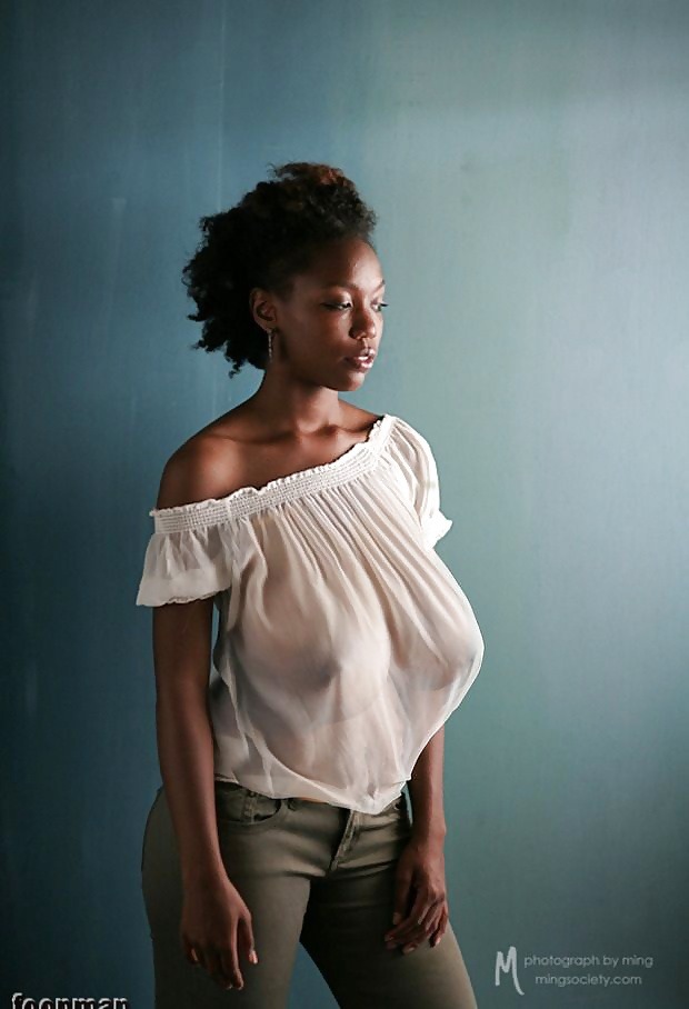 gonzohypnotoad:  sweet &amp; ample ebony goddess