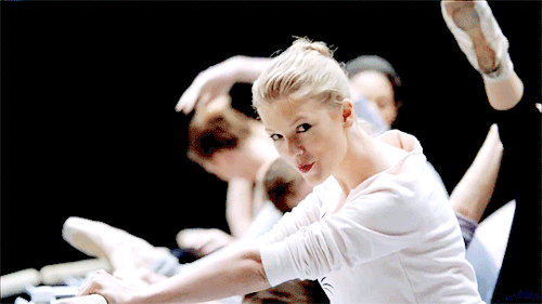 tswiftnet:You could’ve been getting down to this sick beat.
