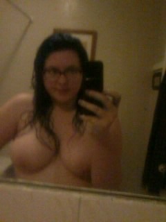 everybodyisalittlebitgay:  All the nudes I have of myself. Sorry for the bad quality,