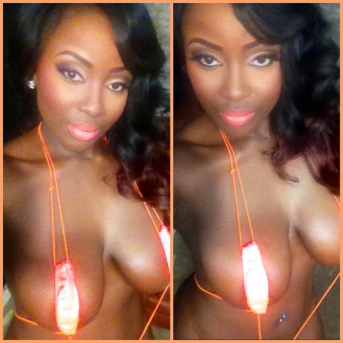 pussypiffandpalmtrees:  beautyandthebooty:  2-each-his-own:  Jenny Jahaan  http://beautyandthebooty.tumblr.com/  Beautiful Sexy Chocolate Thickness