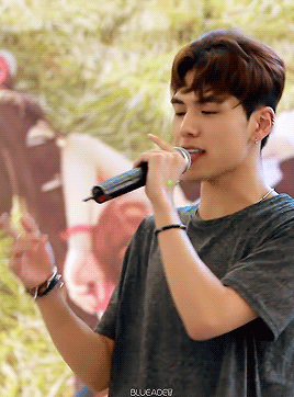 wonpilimiri:  ok I need help. that last gif is killing me uuuggghhh ldkfjl;asfjl aaaahhhh(블루에이드)