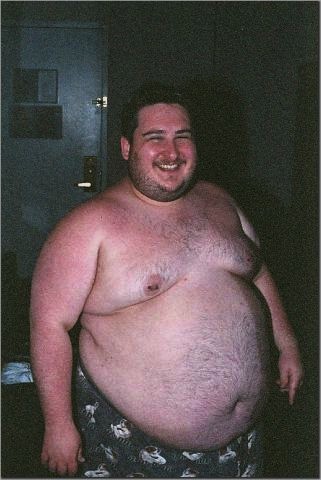 obesenhappy:The classically fattened man. Round scruffy face. Round scruffy belly.