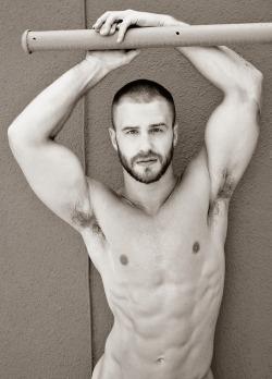 sweatyhairylickable:    http://sweatyhairylickable.tumblr.com for more hairy sweaty dudes!   