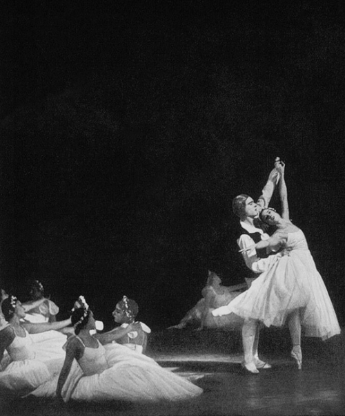 Valentina Blinova and André Eglevsky in Les Sylphides at the Coliseum, London, 1935
