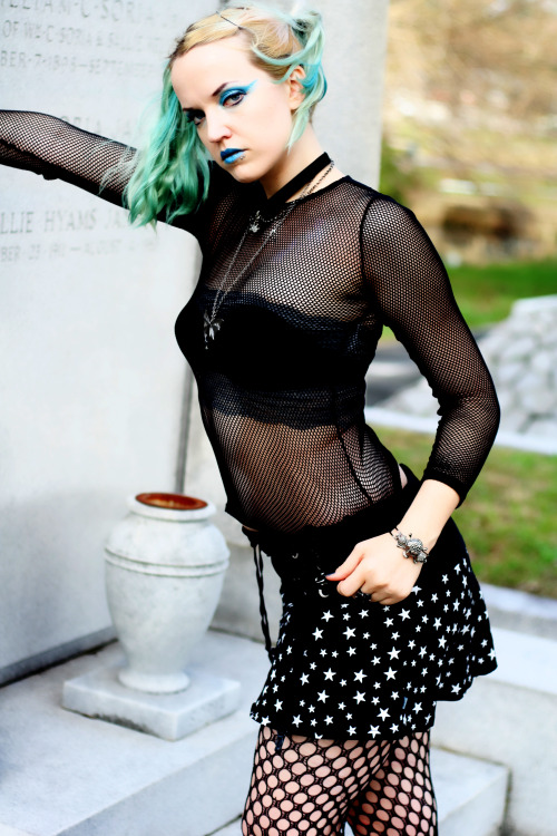 Porn Pics siffascary:  ~Meet me in the cemetery~Model: