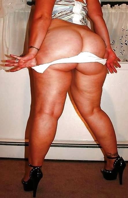 pussynthehood:  😴😎#I.DREAM.OF.PU$$Y!!!!👅😎PUSSYNTHEHOOD!DIARY OF A FREAK BROAD @ PUSSYNTHEHOOD.TUMBLR.COM REBLOG LIKE A BOSS! 