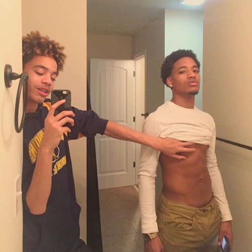 vintag3-jai:  What I want/need in my life😍😩👬💍🔐