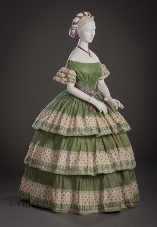 omgthatdress:Dress1855-1860The FIDM Museum