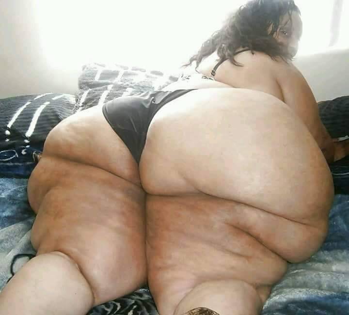 aduell007:  blackbbwonly:  ‘The Biggest Ass of All Time’ Click Here For More