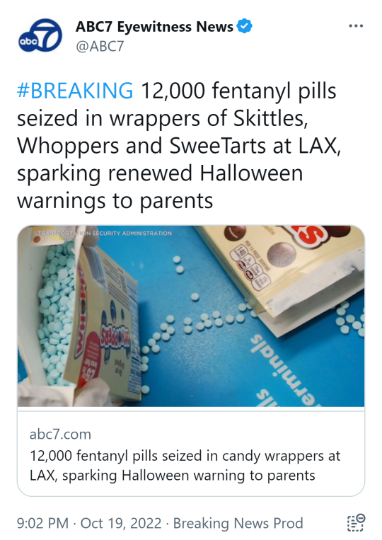 gods-no-longer-tread-here:prismatic-bell:draciformes:alwaysbewoke:unfuckingbelievable and yet completely believable.   Hey did you know that the only recorded instance of a child being poisoned from Halloween candy was from his own dad killing him for