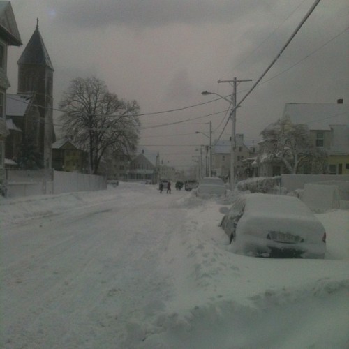 This is crazy! #blizzard13 #snow 👌