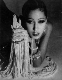 thesmutgoddess:Pat Cleveland as Josephine Baker by Pelito Galvez  