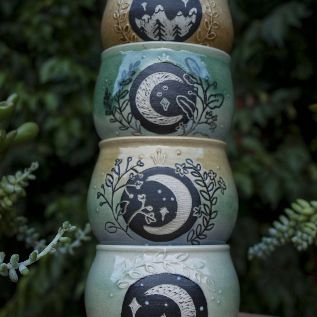 momofawitch:  sosuperawesome: Ceramics by HandToEarthCeramics on Etsy Browse more