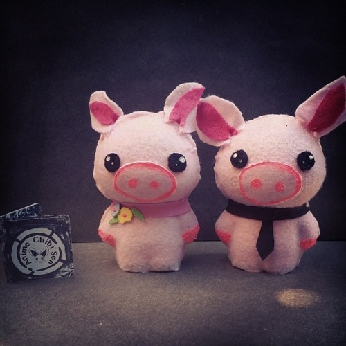 Check out our Piglets! ^.^ #animechibisen #pigs #cute #sculpture #pinatadesignstudio ##figurine