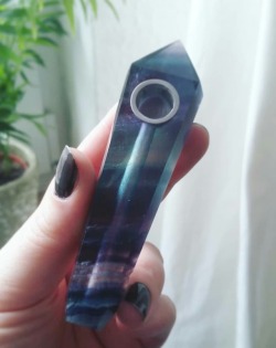 booze-n-boobs:  pretty new pipe 