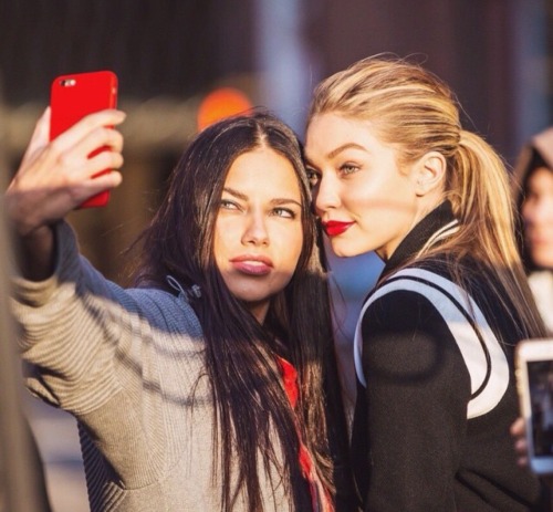 vicsecretmodels:  Adriana and Gigi