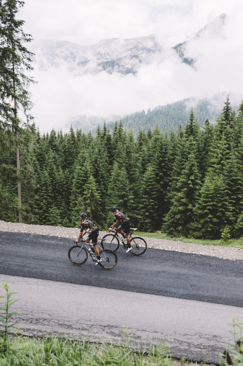 marekogien:  Shooting some new cycling clothing company in Dolomites with @szymonbike and Mr. Karol