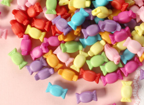 50 Pcs Assorted Wrapped Candy Beads - 15x8mm