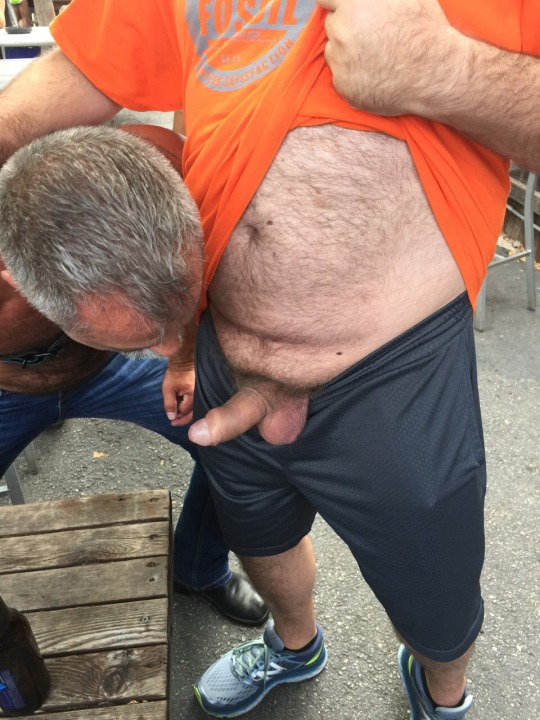 hairyfatso:  allenbear1975: Silver Daddy muscle bear sucking me at Dallas Eagle   twitter.com/hairyfatso