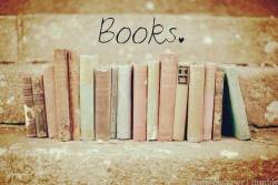 books | via Facebook en We Heart It. http://weheartit.com/entry/68798040/via/pandamaii