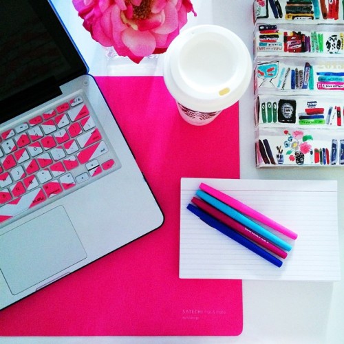 Desk du jour - let the serious comps prep commence! #deskdujour #geekchic #studycolorfully