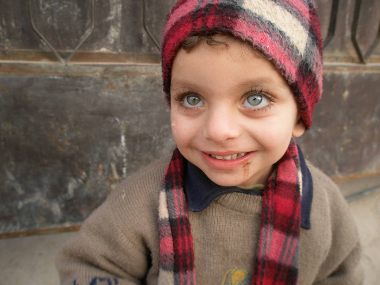 stunningpicture:  Took this while on a foot patrol in Fallujah Iraq (2007) Kid had