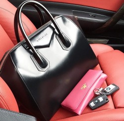 loubs-chanel-versace:  