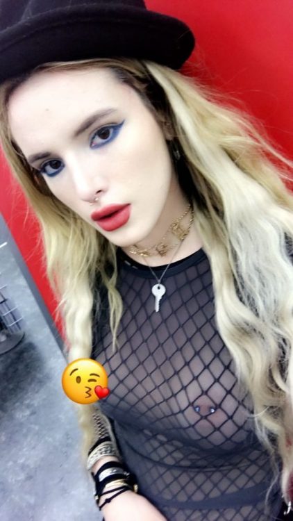 celebgoodies: Bella Thorne http://celebgoodies.tumblr.com Want to know who’s her chastity boi&helli