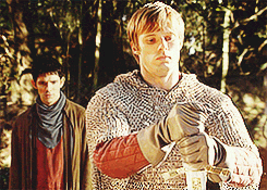 cainesorenkingofthefayz:  this is my new favourite gif set 