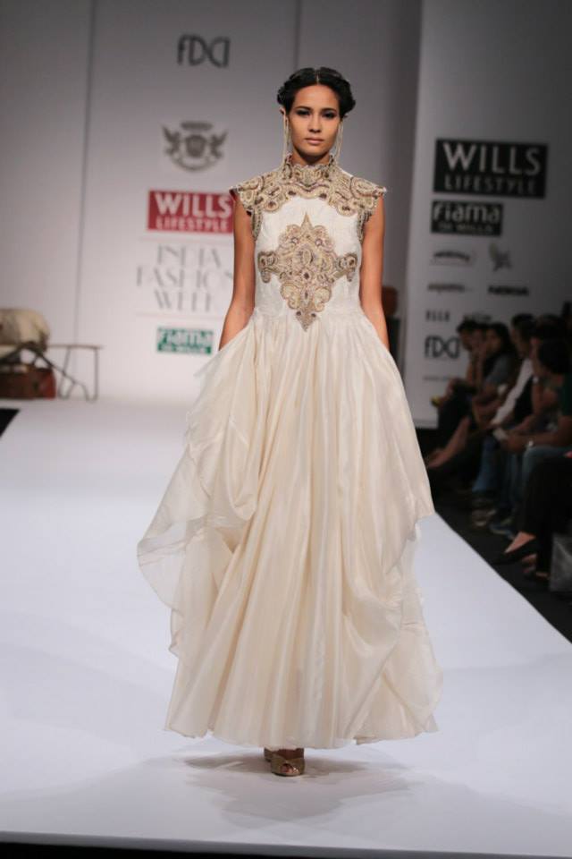 beautifulsouthasianbrides:  Samant Chauhan Wills Lifestyle India Fashion Week A/W