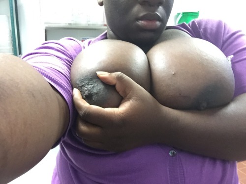 sluttybbw:Taking titty pics while counting inventory. Didn’t realize til afterwards that I didn’t lo