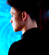 highwarlockofbrooklyn:  Magnus Bane in detail + Outfits – Malec / Morning Star