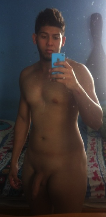 puertoricanpapis:  CHUBBY RICAN WITH A NICE UNCUT BICHO 