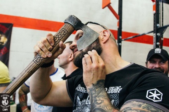 blog-sydneyhomo-blog: purewpmeat:   modern Viking 